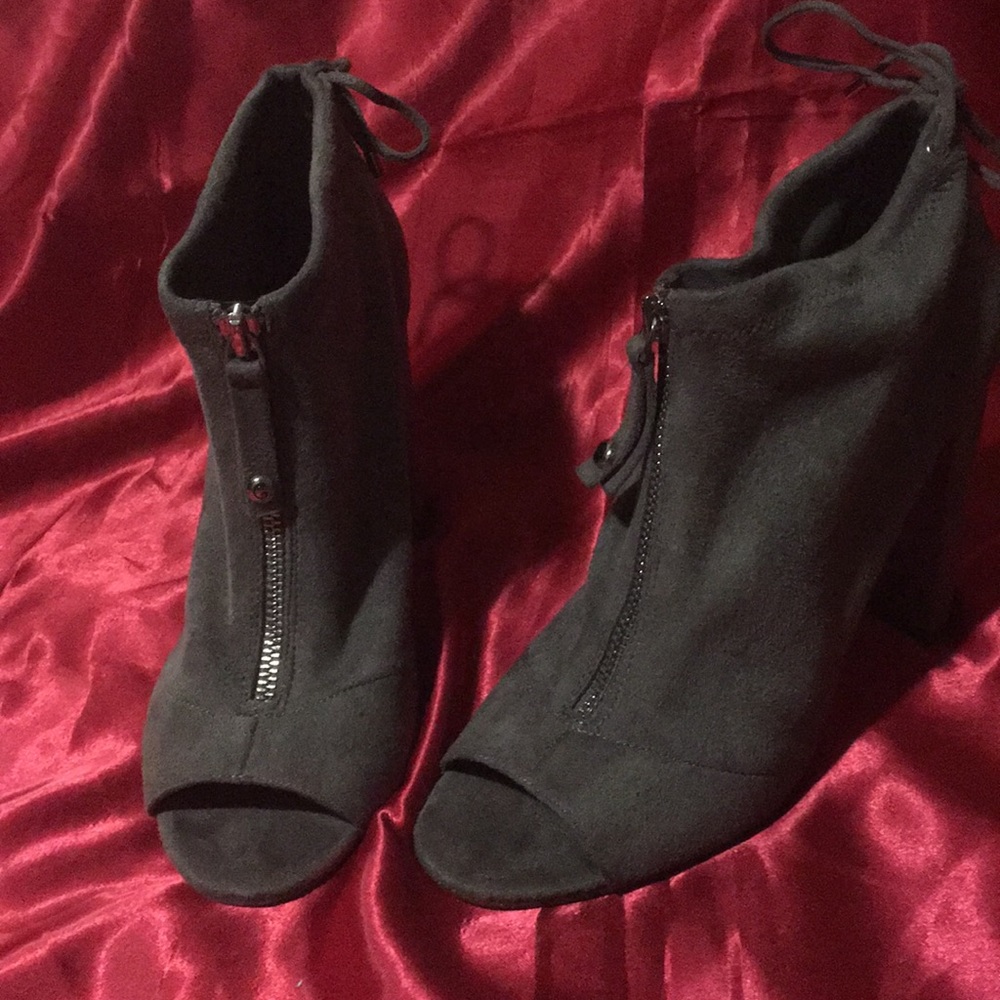Wemen heels